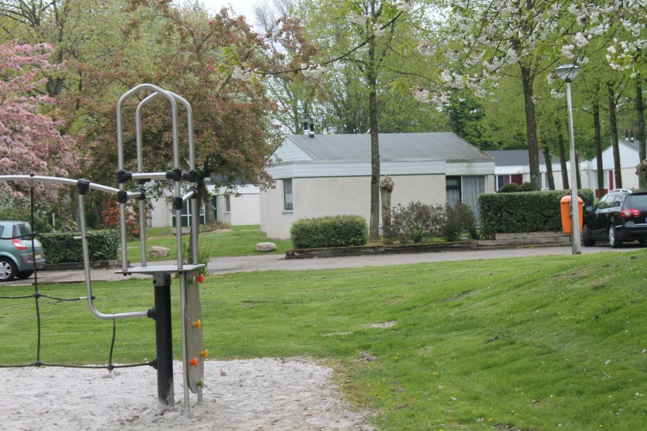 Rustige, Gelijkvloerse Vakantiewoning Met 2 Slaapkamers In Simpelveld, Zuid-limburg *